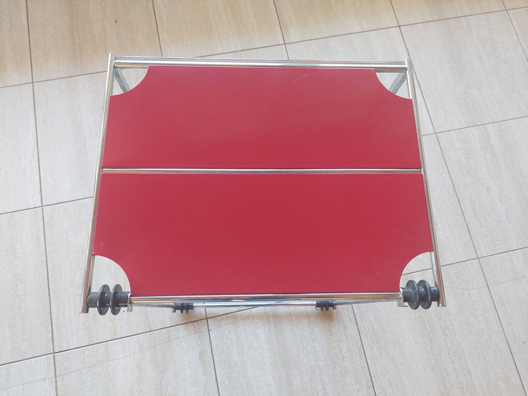 USM Banconi: Tiroirs USM vintage rouge – Usato da Yvonand venduto da igi_pz65 1