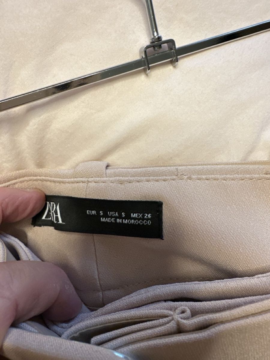 Zara Pantalons: Hose mit Gürtel Gr S – D'occasion à Volketswil par Sina008 6