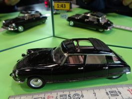 Citroen DS de Gaulle 1963  1:43 (ohne Box) Norev  > (H8)