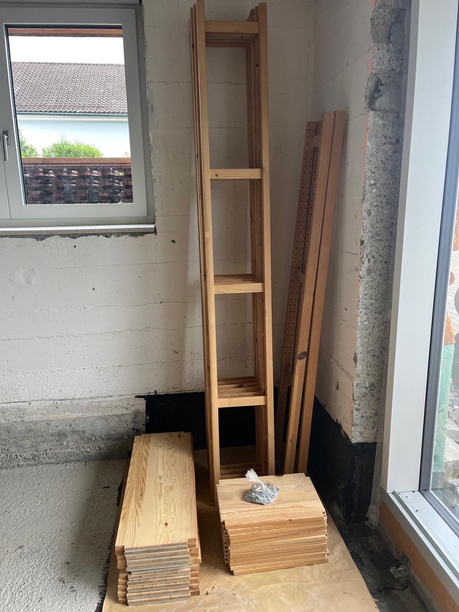 Regale: Holzgestell – Gebraucht aus Zuzwil SG von salome24