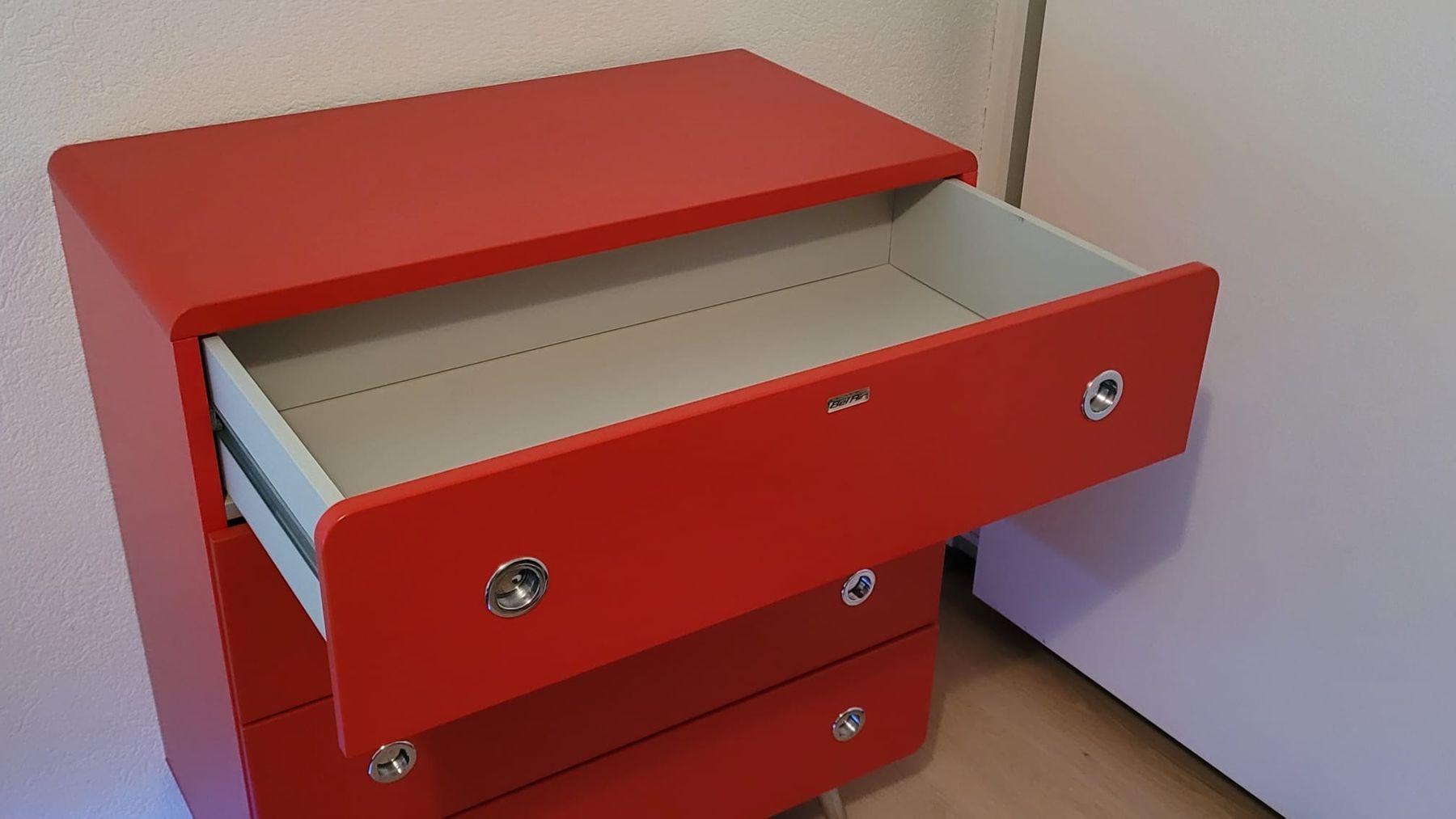 Kommoden: Bel Air Kommode rot, Retro Design – Gebraucht aus Meierskappel von Melebo 2