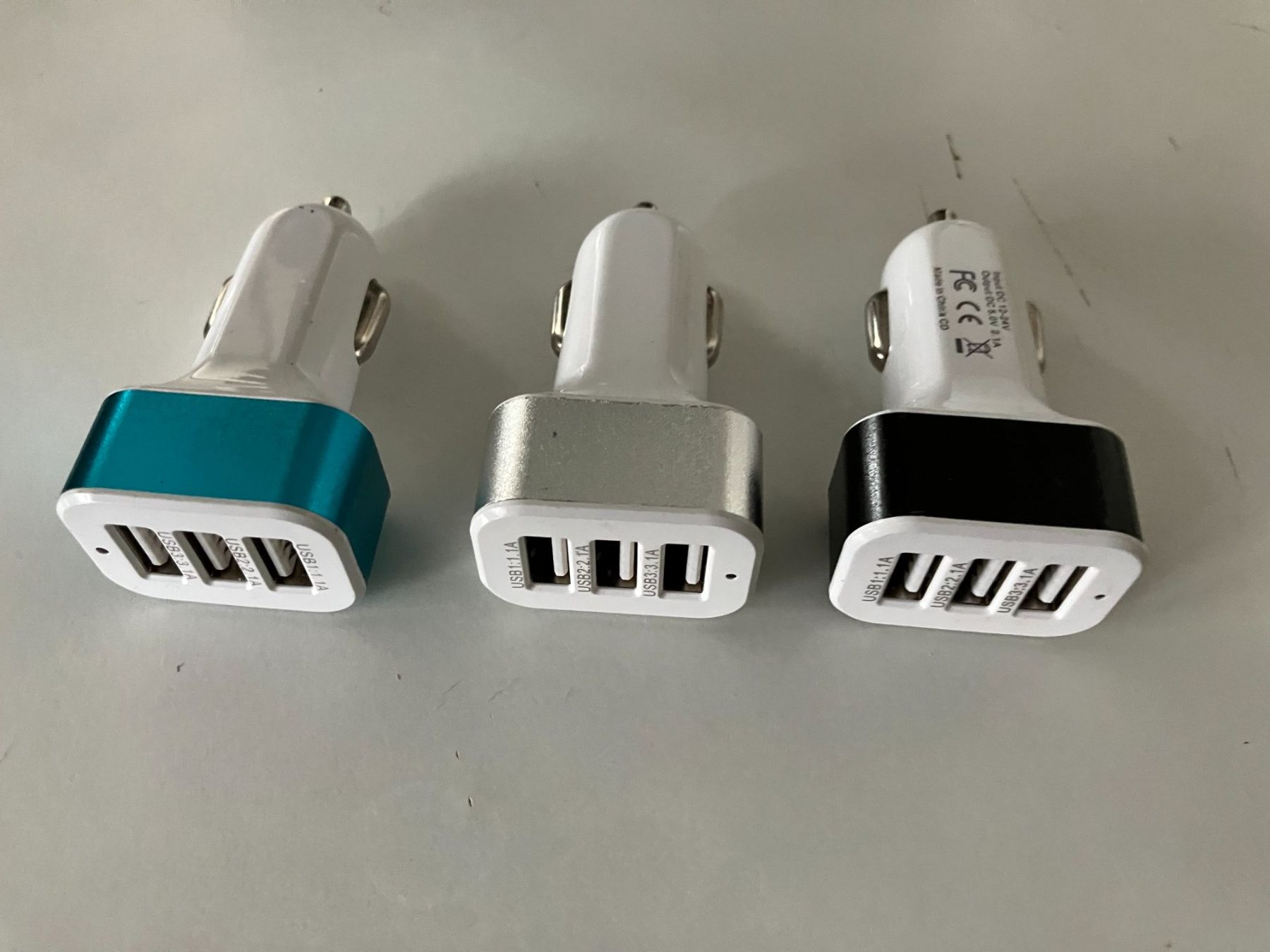 Unità & Adattatore: USB 3fach Stecker fürs Auto – Nuovo e nell'imballaggio originale da Aadorf venduto da heiluz15 1