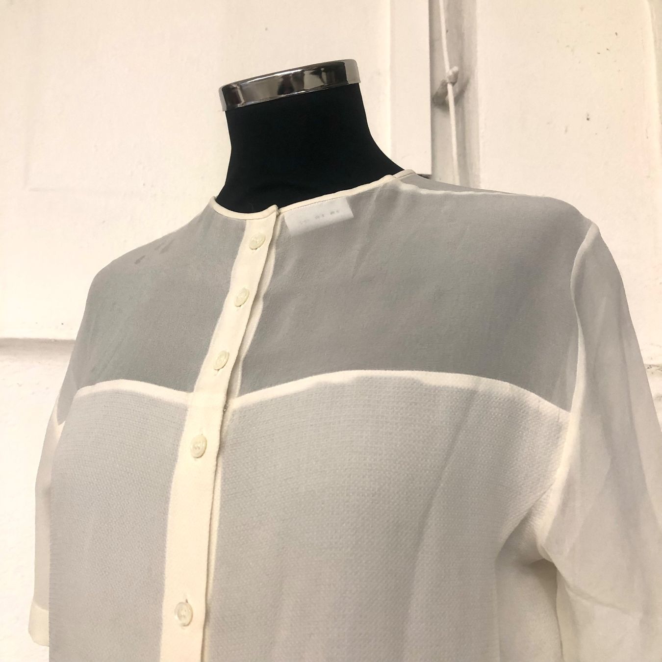 Akris Camicette: Akris Designer Bluse Seide, Grösse 38 – Usato da Brienz BE venduto da Kokolea84 1