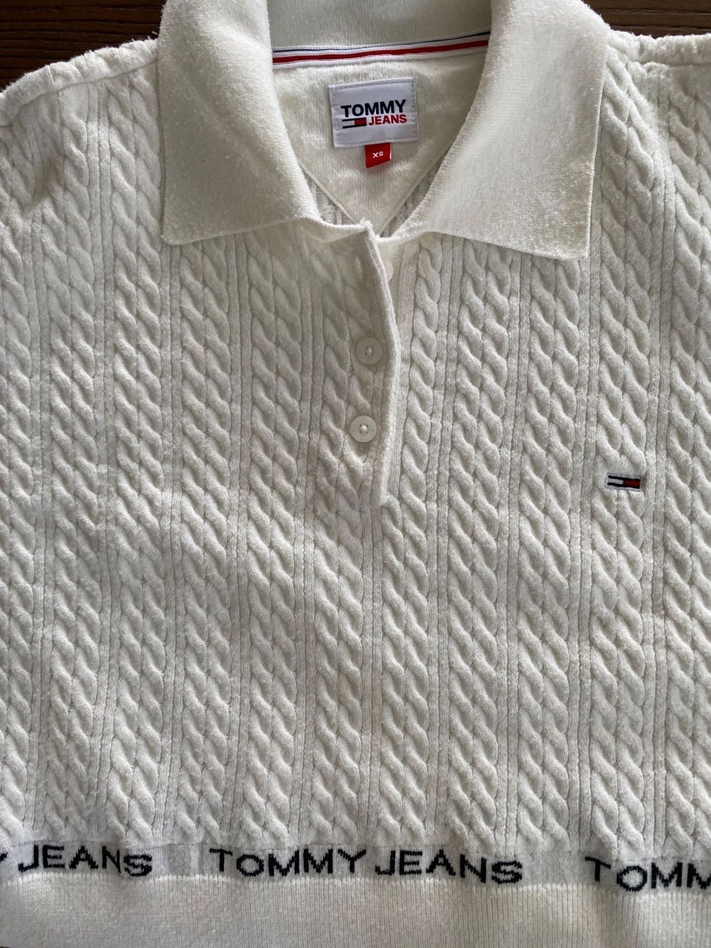 Tommy Hilfiger Maglioni & Felpe: Zopfstrickpullover mit kurzem Ärmel, TOMMY JEANS, Gr. XS – Usato da Dielsdorf venduto da sissy04 1