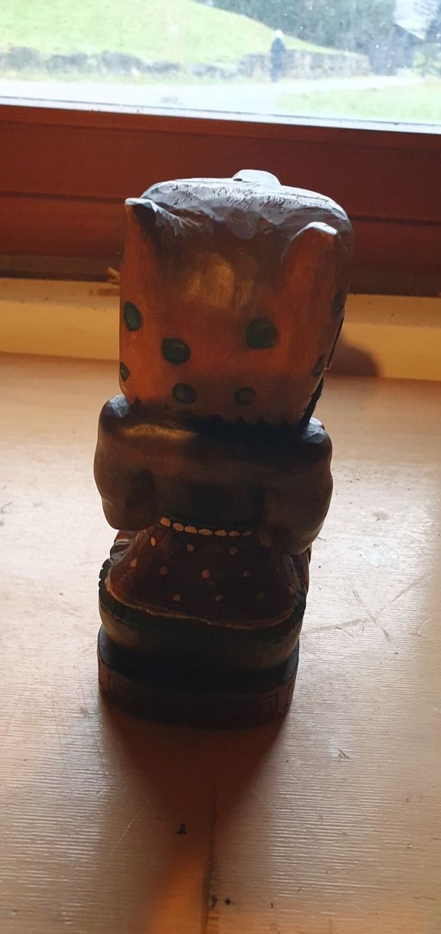 Statuette: Petite statuette en bois – Usato da Moutier venduto da mai_pq7w 2