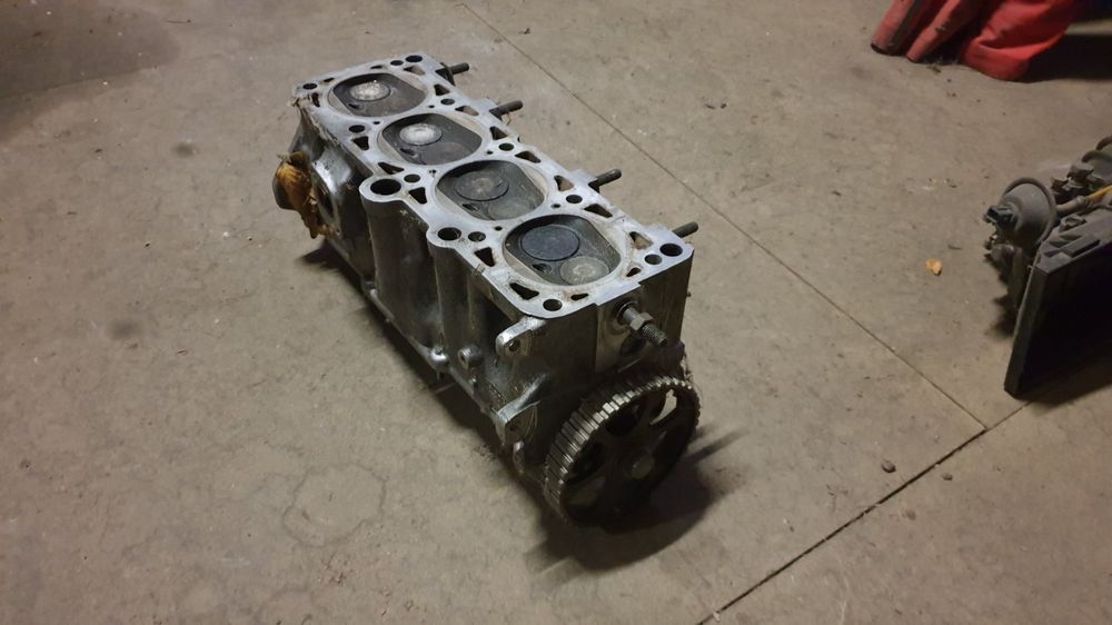 culasse-vw-1-8-8v-golf-2-gti-026-103-373-aa-gebraucht-in