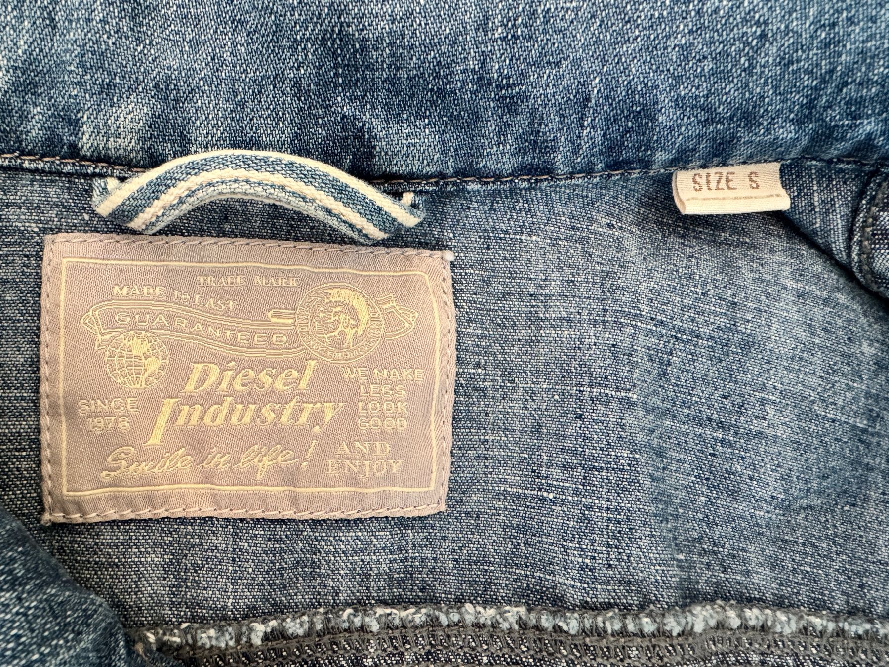Diesel Jacken: Veste en jean DIESEL taille S – Gebraucht aus Genève von New-York12 2