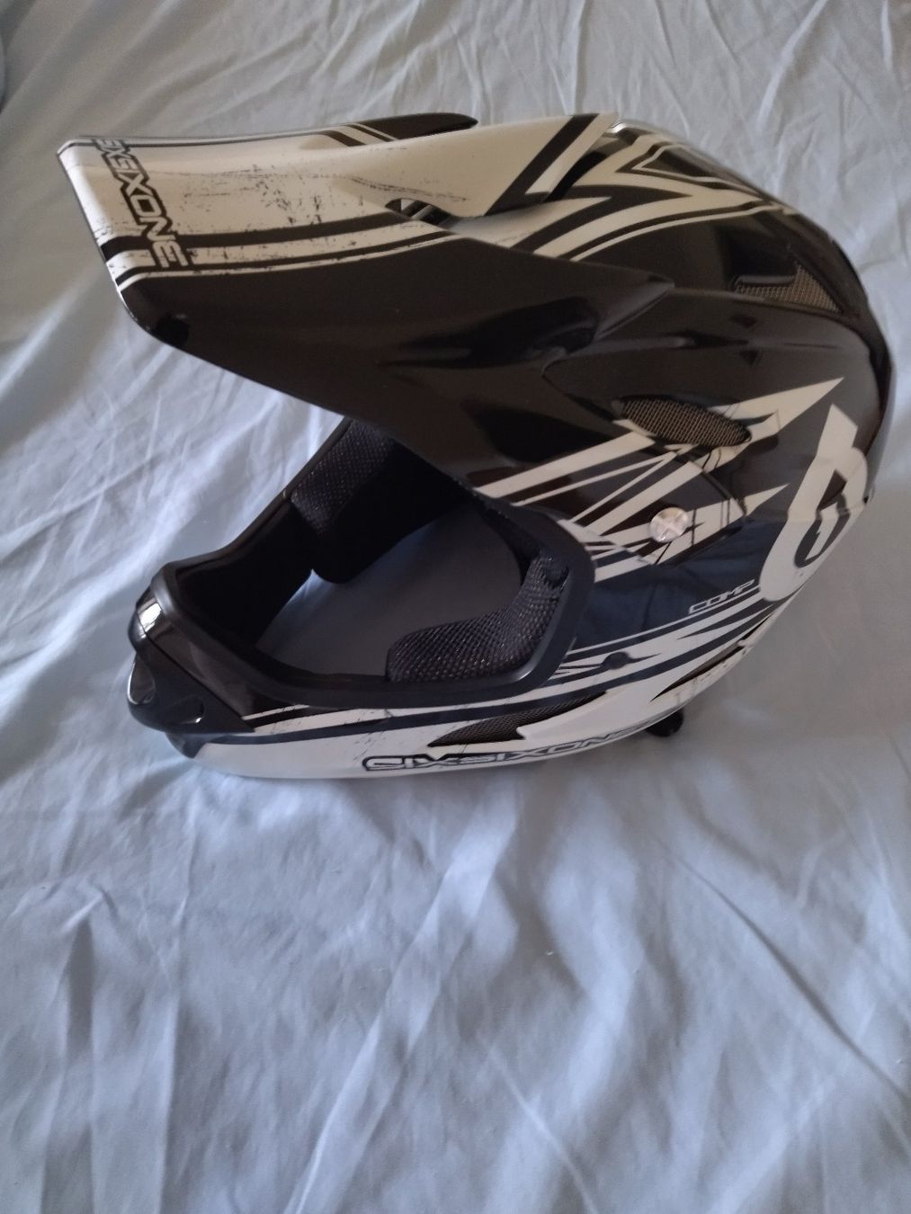 Caschi: Casque vtt dh six six one – Usato da Genève venduto da Migdalia