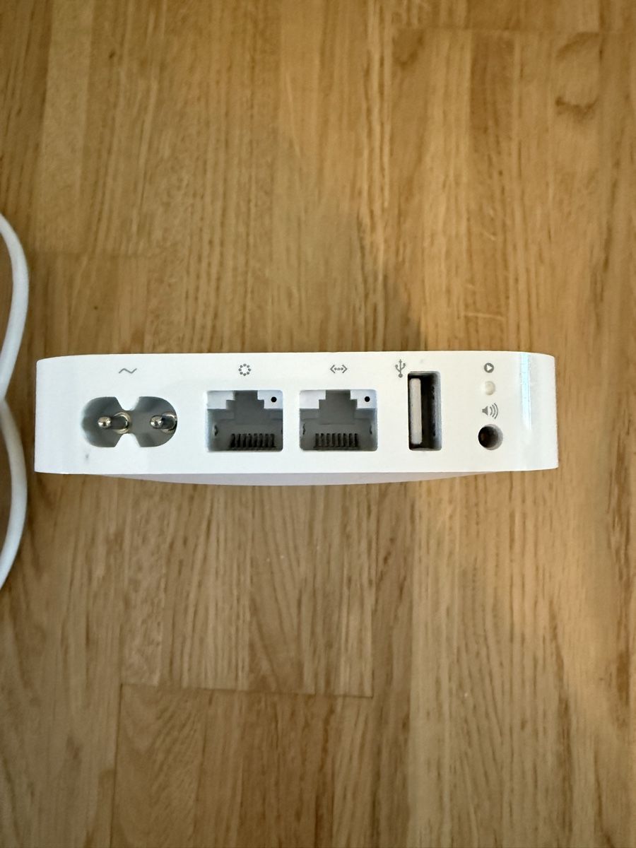 Apple Modem & Router: Apple AirPort A1392 bon état – Usato da Kloten venduto da Mumiiin 1