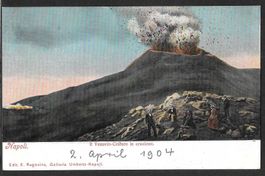 Napoli il Vesuvio Cratere in Eruzione