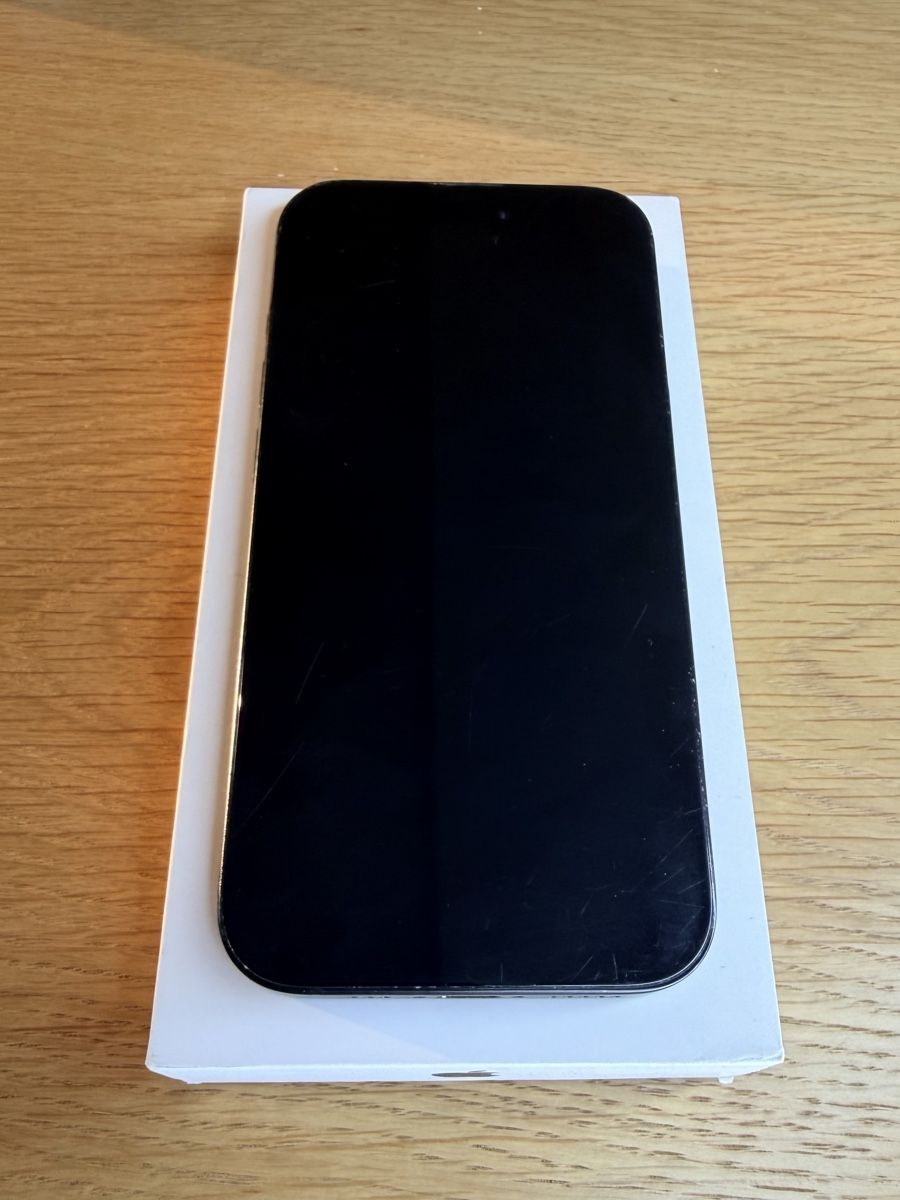 Apple Handys / Smartphones: Funktioniert Einwandfrei / IPhone 15 / 256 GB – Gebraucht aus Kirchberg BE von Vintagechillemi