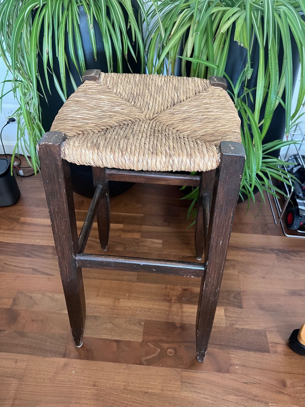 Sgabelli: Tessiner Rustikaler Barhocker Holz geflochtenem Sitz – Usato da Jona venduto da Sariksa 4