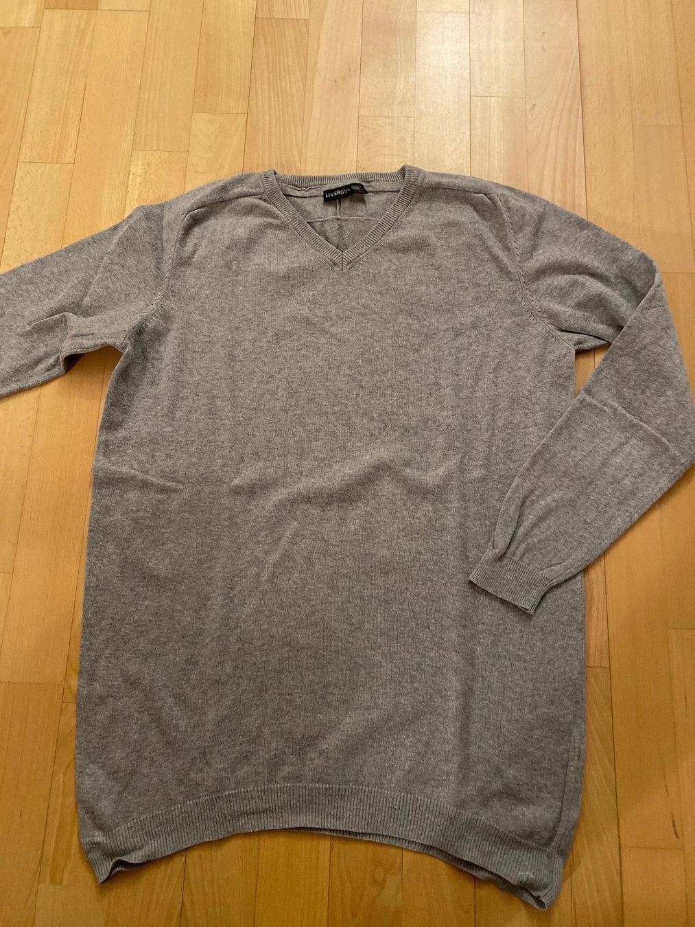 Maglioni & Felpe: Schöner, grauer Pullover Livergy Gr. L – Usato da Abtwil SG venduto da ale2002