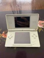 Nintendo DS Lite Konsole weiss akzeptabler Zustand