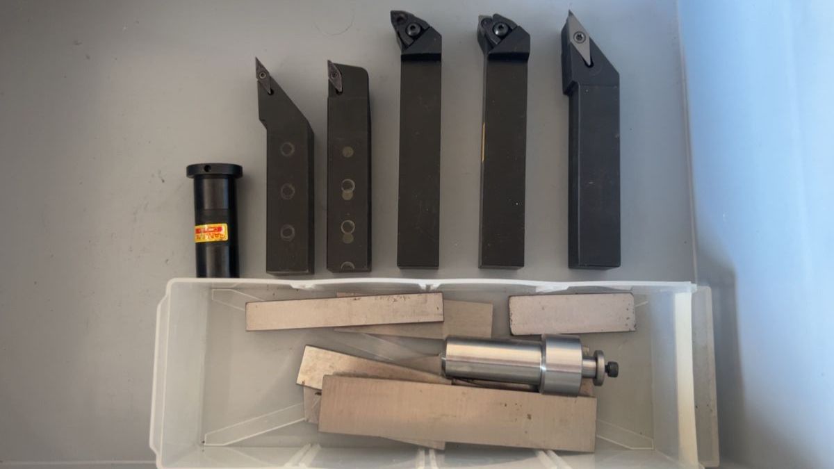 Alle Werkzeuge: Lot de porte-outils de tournage – Neu (gemäss Beschreibung) aus Cortaillod von nat_cgj7 1