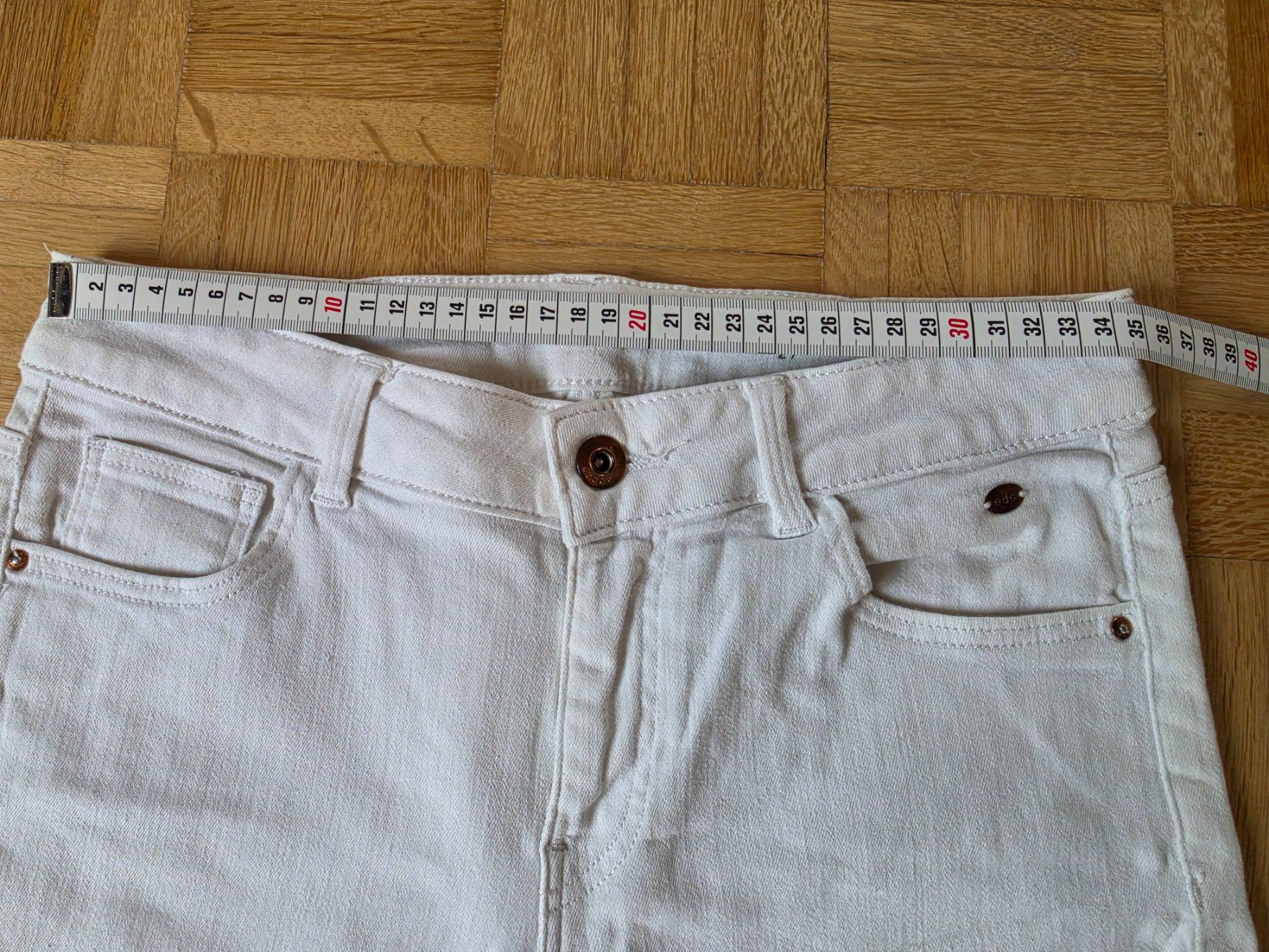 Esprit Jeans: Capri Jeans Esprit Gr. 27 – D'occasion à Stäfa par flamingo_17 6