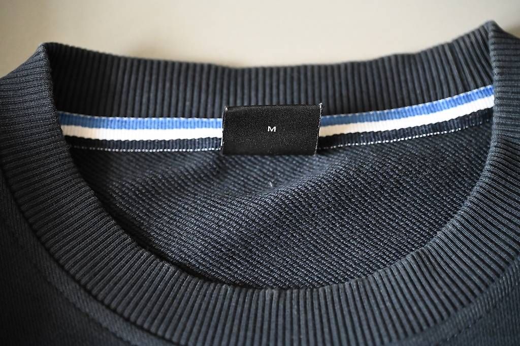 Hugo Boss Pullover & Sweatshirts: Hugo Boss Pullover dunkelblau Grösse M – Gebraucht aus Laupersdorf von noah.bruttel 2