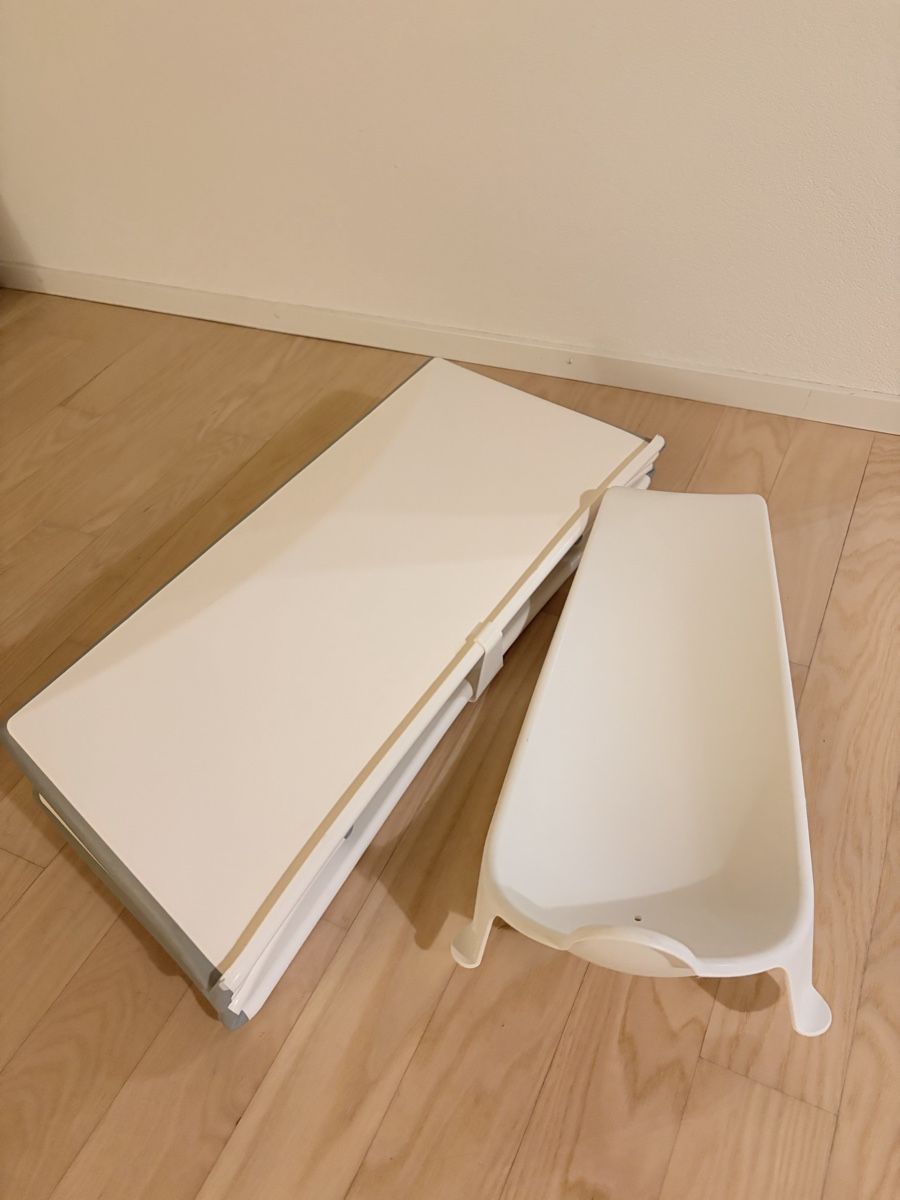 Badewannen: Stokke Flexi Bath newborn support and stand white – Gebraucht aus Winterthur von qop_wfg9 5