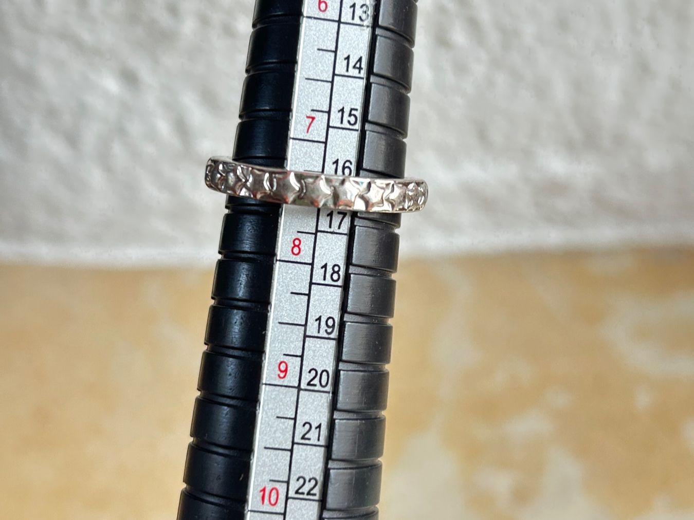 Anelli: Ring mit Sternenmuster STARS (Grösse 56) – Usato da Laufen venduto da Bellavitaboom 3