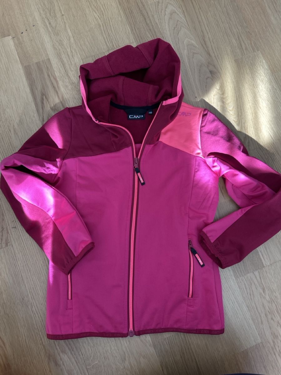 CMP Pullover & Sweatshirts: CMP Midlayer mit Kapuze Gr. 140 – Gebraucht aus Mörschwil von tweety9402