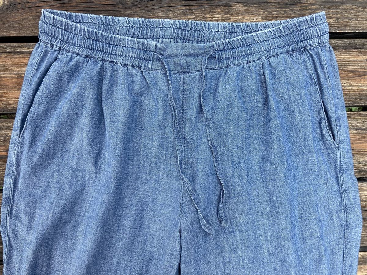 Jeans: Grüne Erde Chino Chambray 38 – Gebraucht aus Lausanne von julimaha