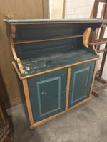 Altes küchenmöbel / schrank