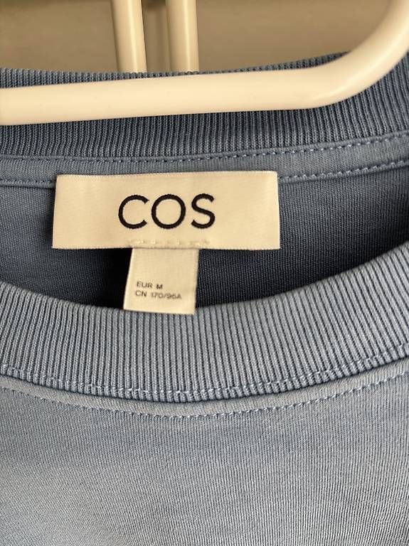 Cos T-Shirts: COS Shirt Grösse M – Gebraucht aus Flawil von lar_582m 1