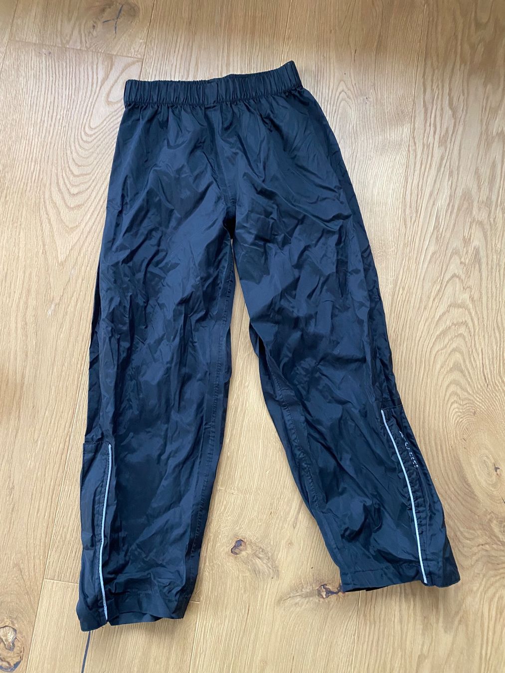 Element Pantaloni: Pro X-elements wasserdichte leichte Regenhose Gr. 116 – Usato da Trachslau venduto da M_Schmid81