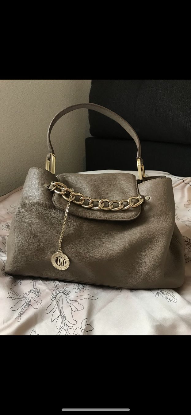 DKNY Borse da donna: Borsa Donna Karan – Usato da Zwillikon venduto da Serioznaja 9