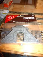Tunnelportale von Faller