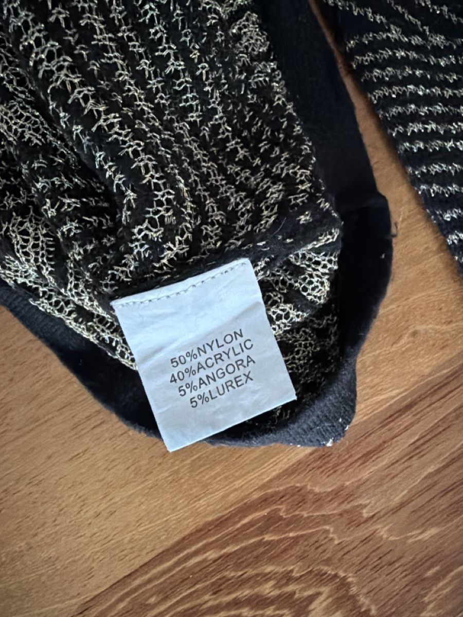 Maglioni & Felpe: Damen Pullover Danity schwarz mit Sternen Grösse TU – Usato da Alpnachstad venduto da jadireli 2