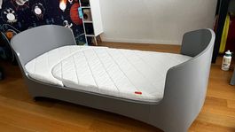 Kinderbett Leander  0-7 Jahre inkl. Matratze . Grau