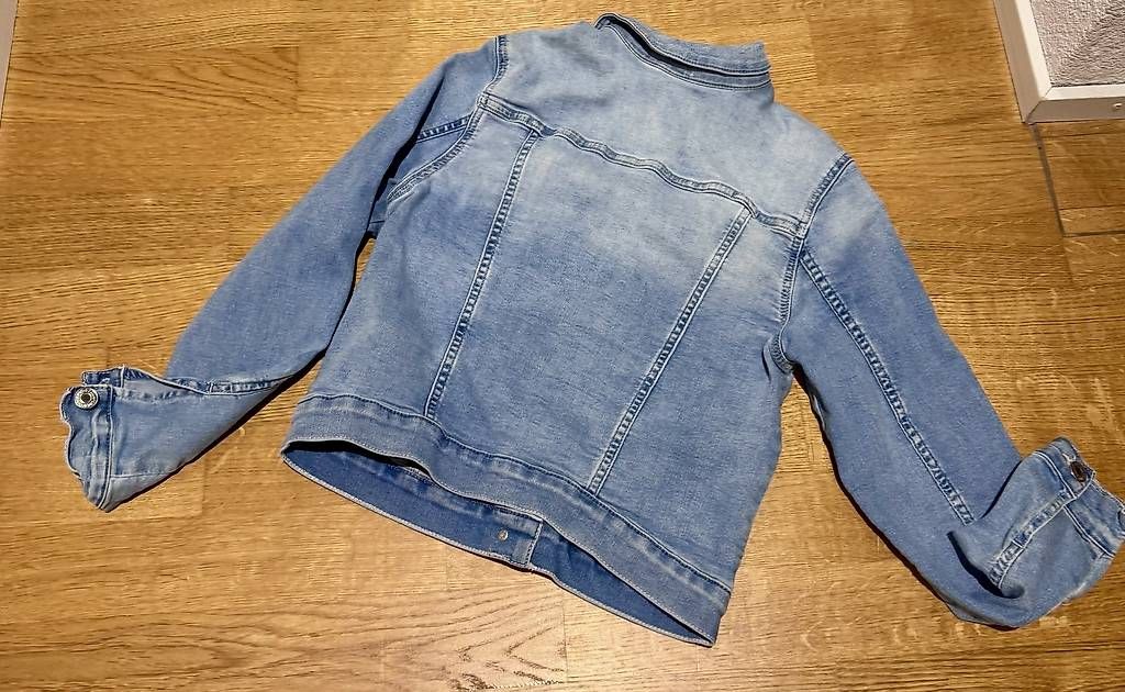 Giacche: Jeans-Jacke – Usato da Abtwil SG venduto da Bila80 2