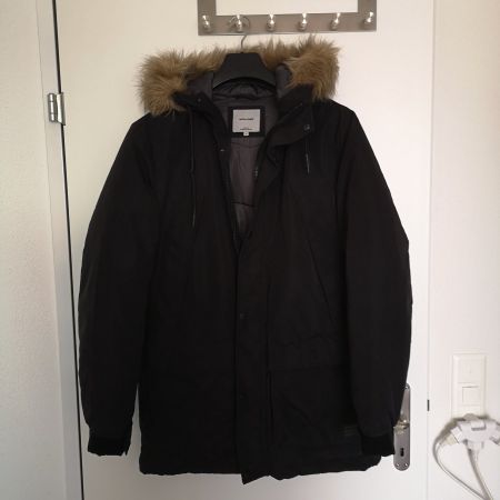 JACK&JONES Winterjacke Gr. L schwarz