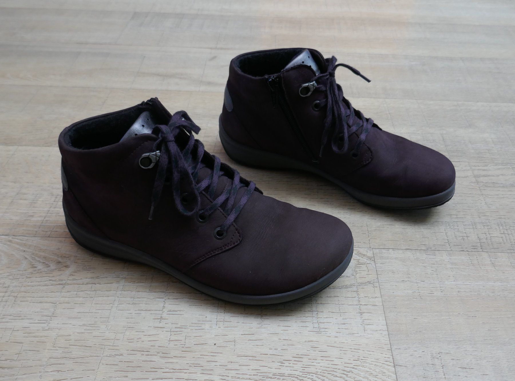 Helvesko Damenschuhe: Helvesko Sneaker Joy, Gr. 38 – Gebraucht aus Port von uzuku