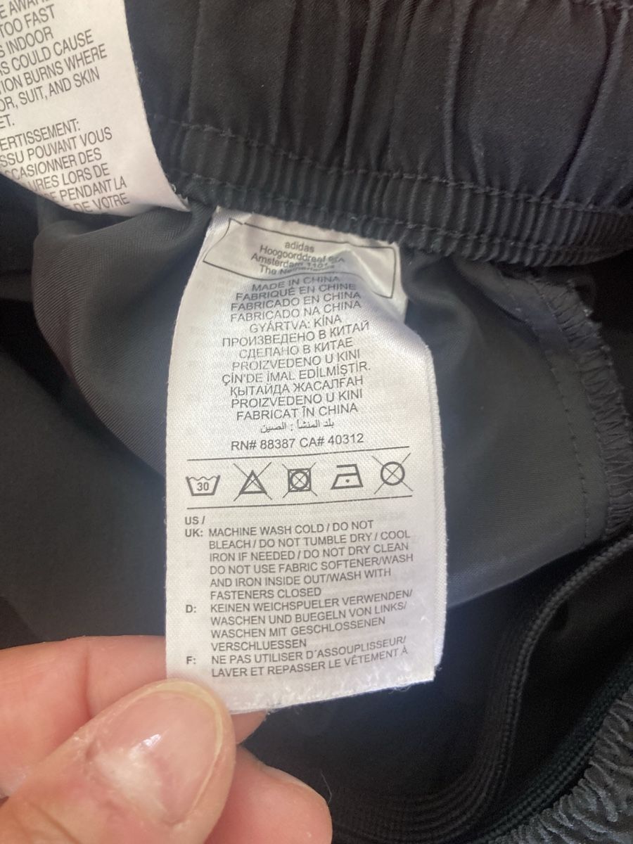 Adidas Pantaloni: Adidas pantalon noir taille M – Usato da Chêne-Bougeries venduto da GiovannaDiLoreto 7