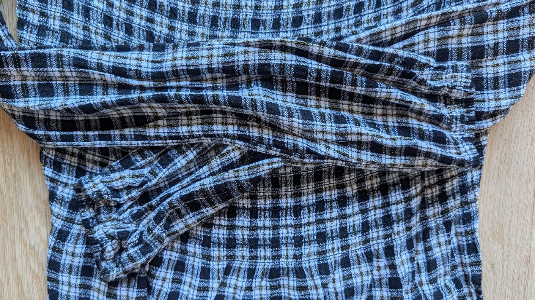 Hollister T-shirt: T-Shirt langarm – Nuovo (secondo la descrizione) da Zürich venduto da nadiialivia 3
