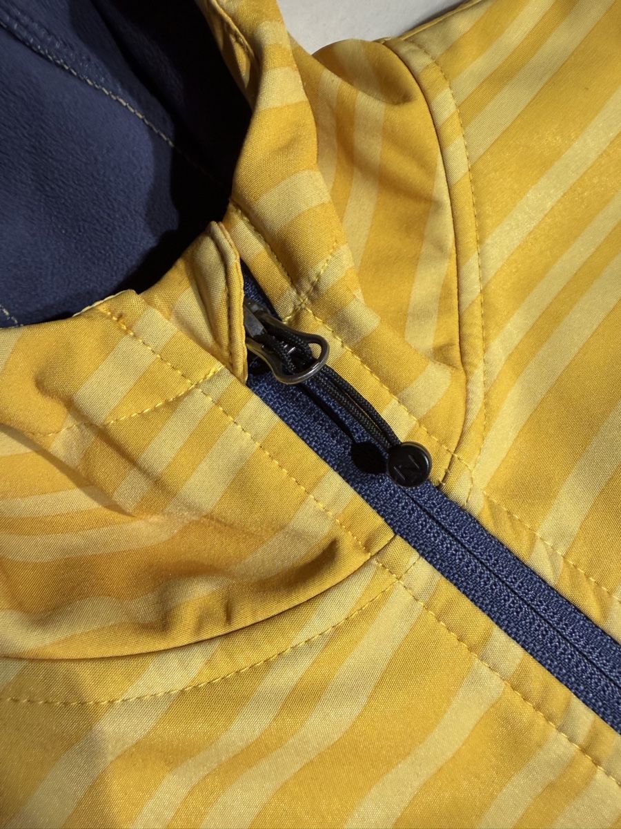 46 Nord Vestes & Manteaux: Softshell Jacket 46 Nord striped size 152 good condition – D'occasion à Zug par gav_nfw7 3