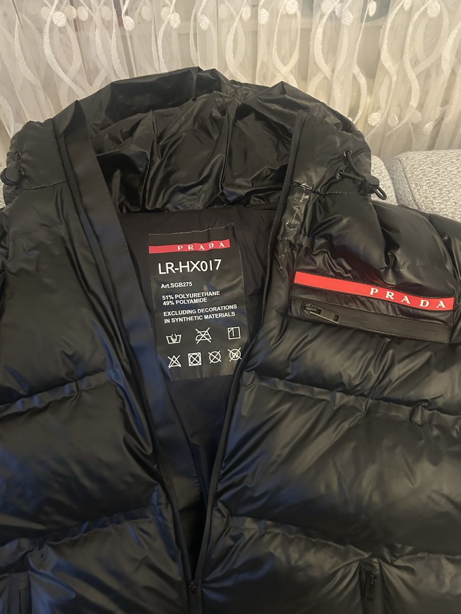 Prada Vestes: PRADA JACKE  – D'occasion à Basel par Krisztina.na 2