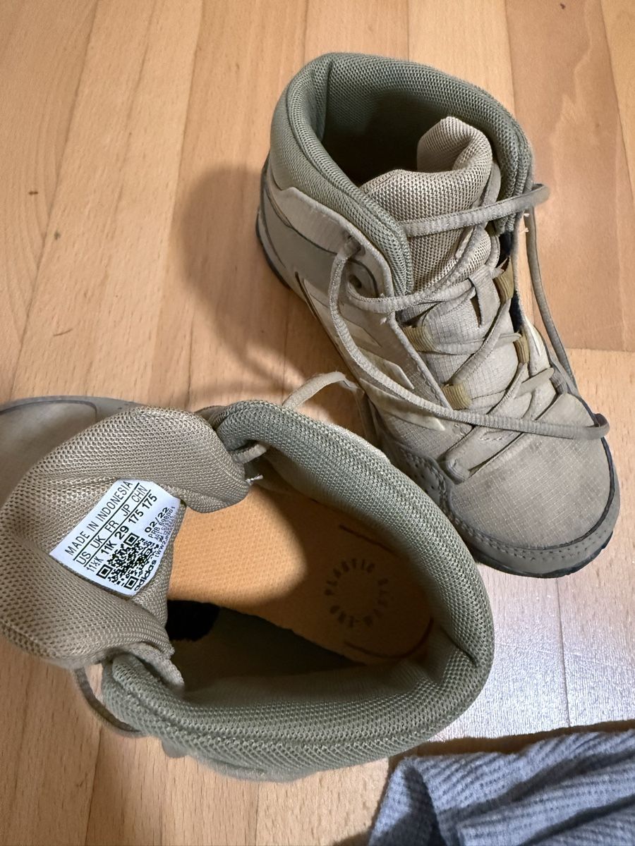 Adidas Scarpe per ragazzi: Adidas Wanderschuhe 29 – Usato da Bülach venduto da sawa22 5