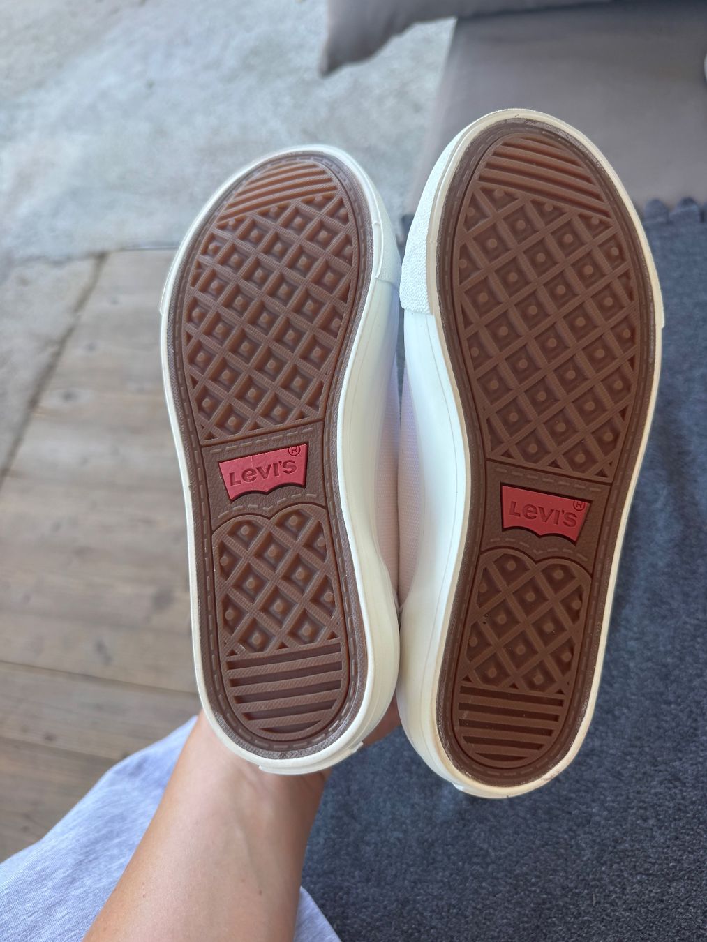 Levi's Scarpe per ragazzi: Levi’s Schuhe Grösse 34 NEU – Nuovo (secondo la descrizione) da Dürrenäsch venduto da 1kirs 2