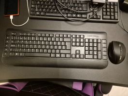 Neuwertiges Onit Wireless Tastatur und Maus Set für PC