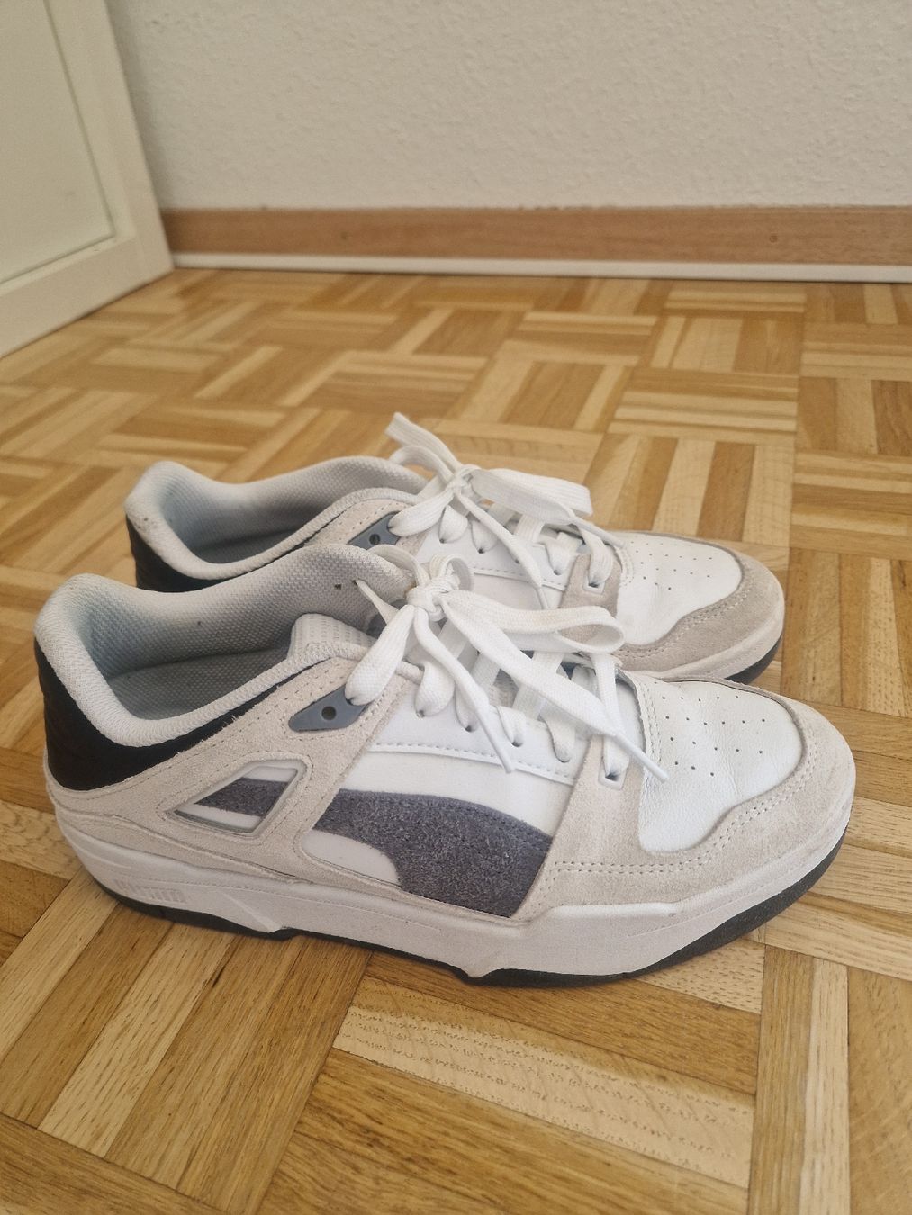 Puma Scarpe da uomo: Basket PUMA, blanche et grise, taille 40. – Usato da Thônex venduto da cgr_rm6p 1
