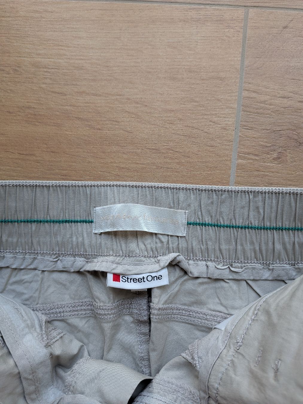 Pantaloni: Street One Stoffhose Baumwolle Grösse 34 – Usato da Eschenbach SG venduto da SanFranciscoCalifornia 4