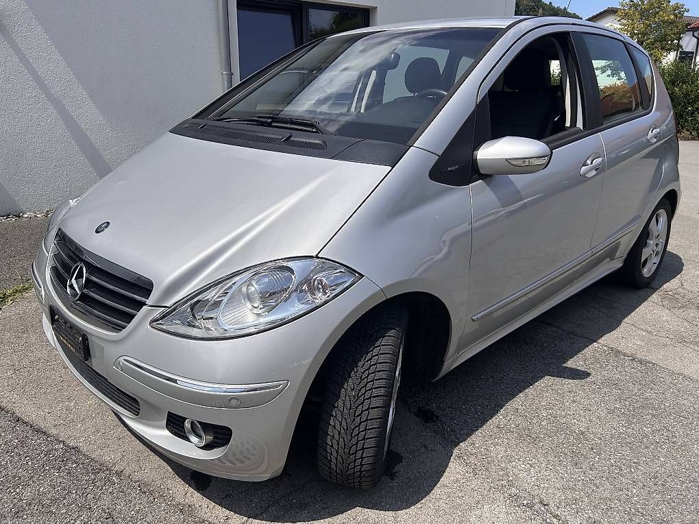 Autos: Mercedes Benz A200 – D'occasion à eichberg par eastern69 1