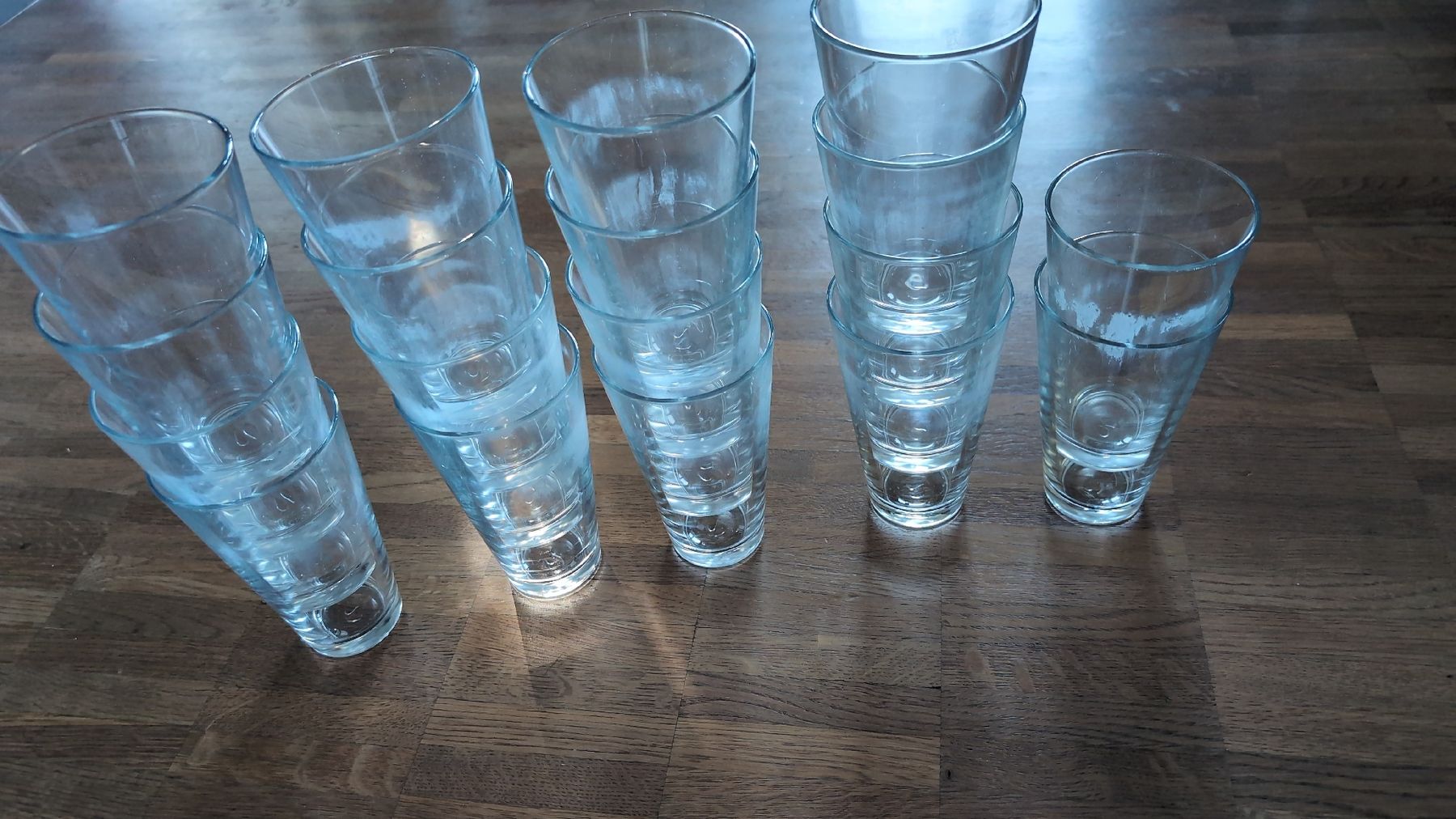 Verres: 18 Trinkgläser – D'occasion à Bern par Orwahn