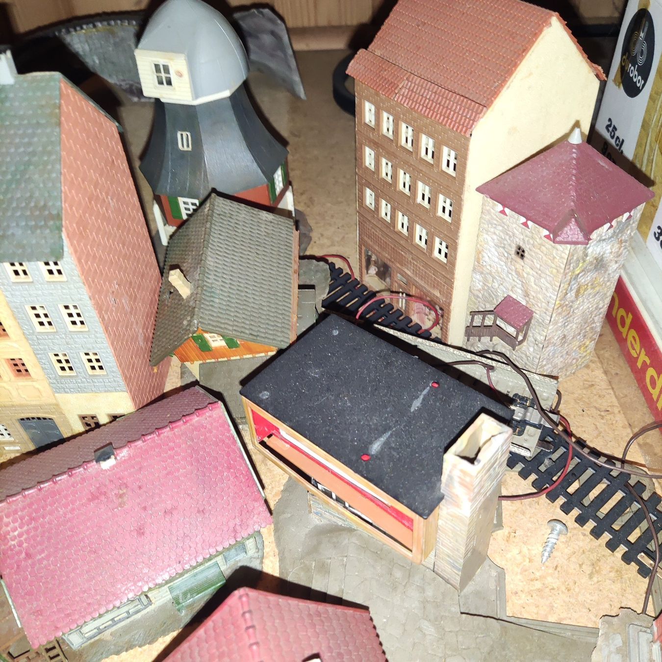 Faller Modellini di ferrovie: Faller Häuser, Wassermühle..... – Usato da Solothurn venduto da Csw1 2
