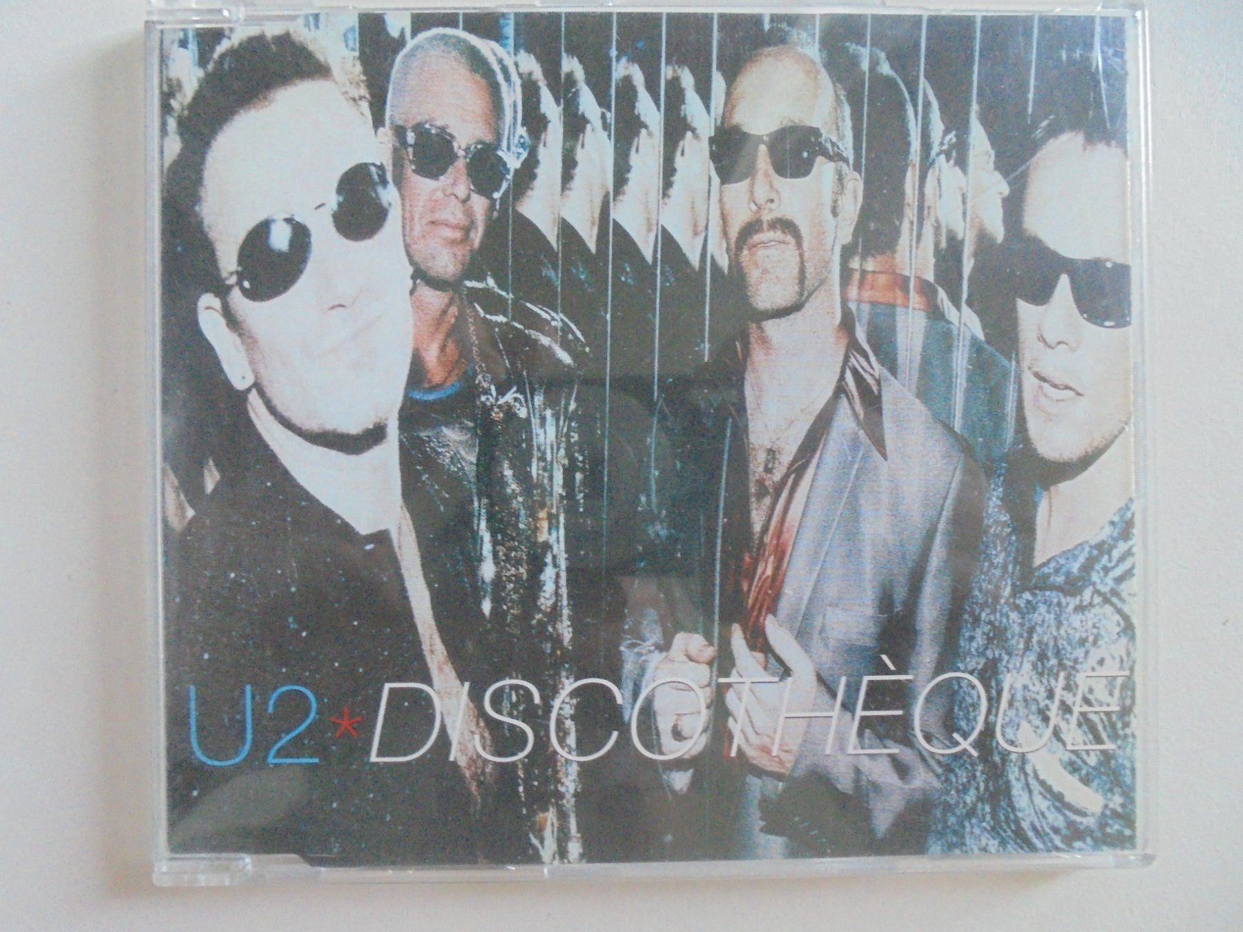 CD: UB 40 " Discothèque " CD single 3 titres, excellent état – Usato da Crissier venduto da Promopost