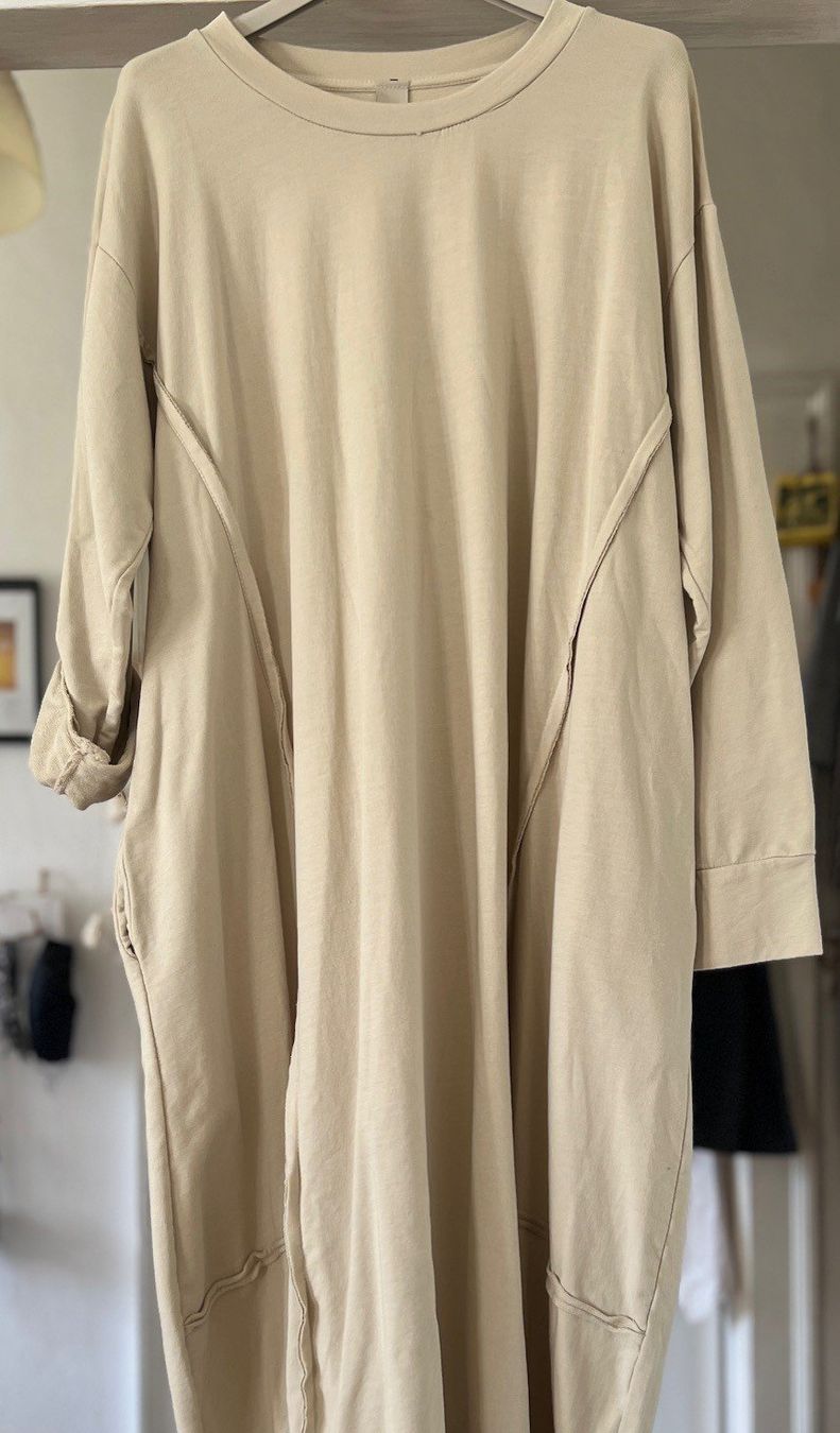 Robes: OVERSIZE SWEAT-ROBE!! M – Neuf avec emballage d'origine à Locarno par NicoNion 3