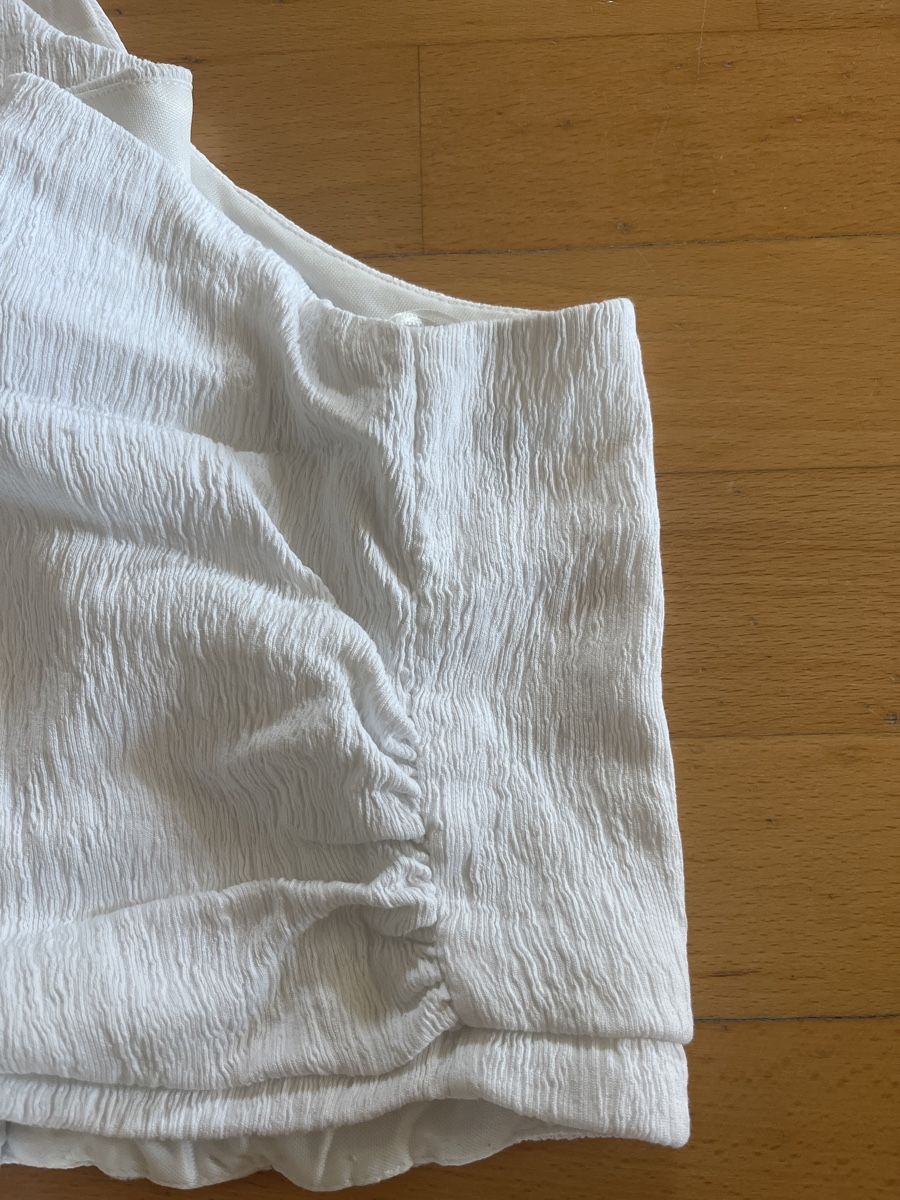 Zara Tops: Crop Top One Shoulder Zara – Gebraucht aus Kilchberg ZH von asrael02 1